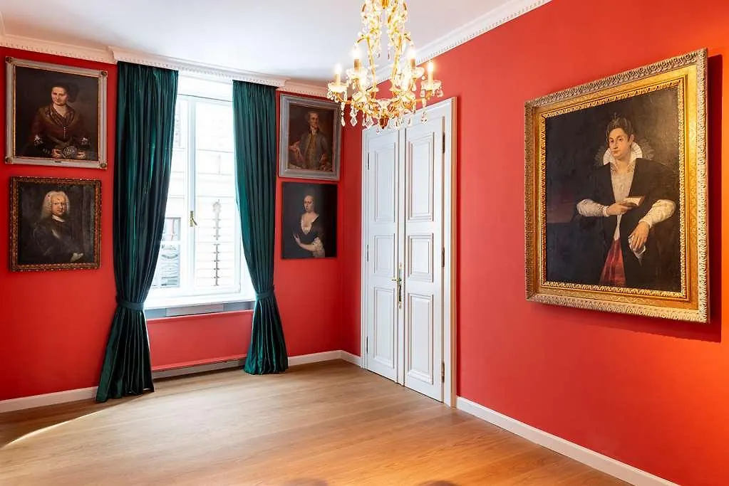 Hotel Bayerischer Hof München 5*,