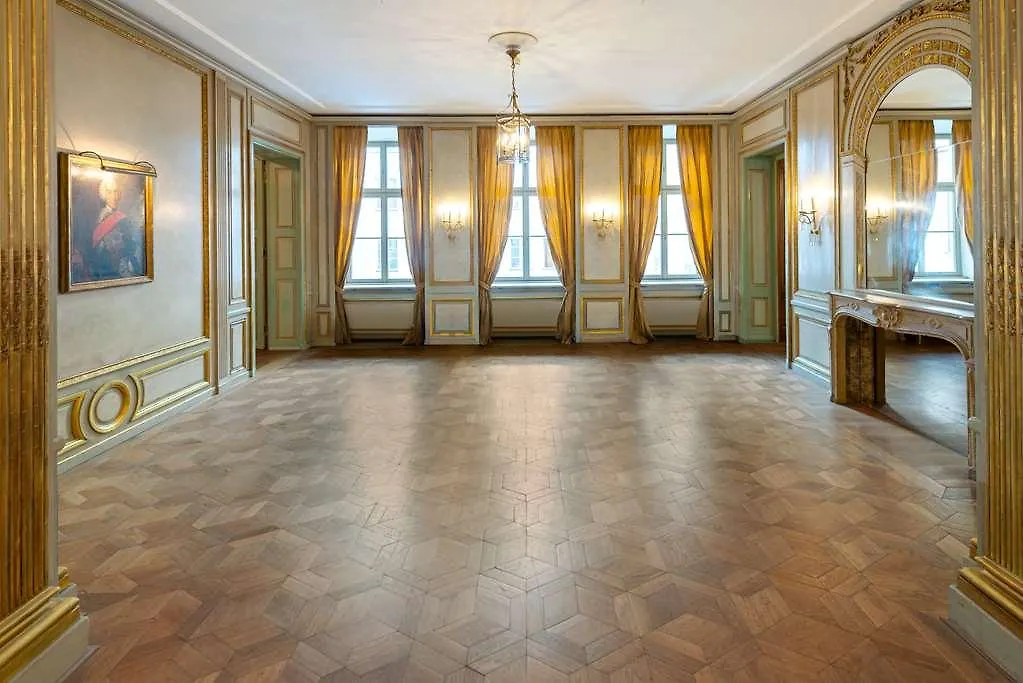 *****  Hotel Bayerischer Hof Munich Germany