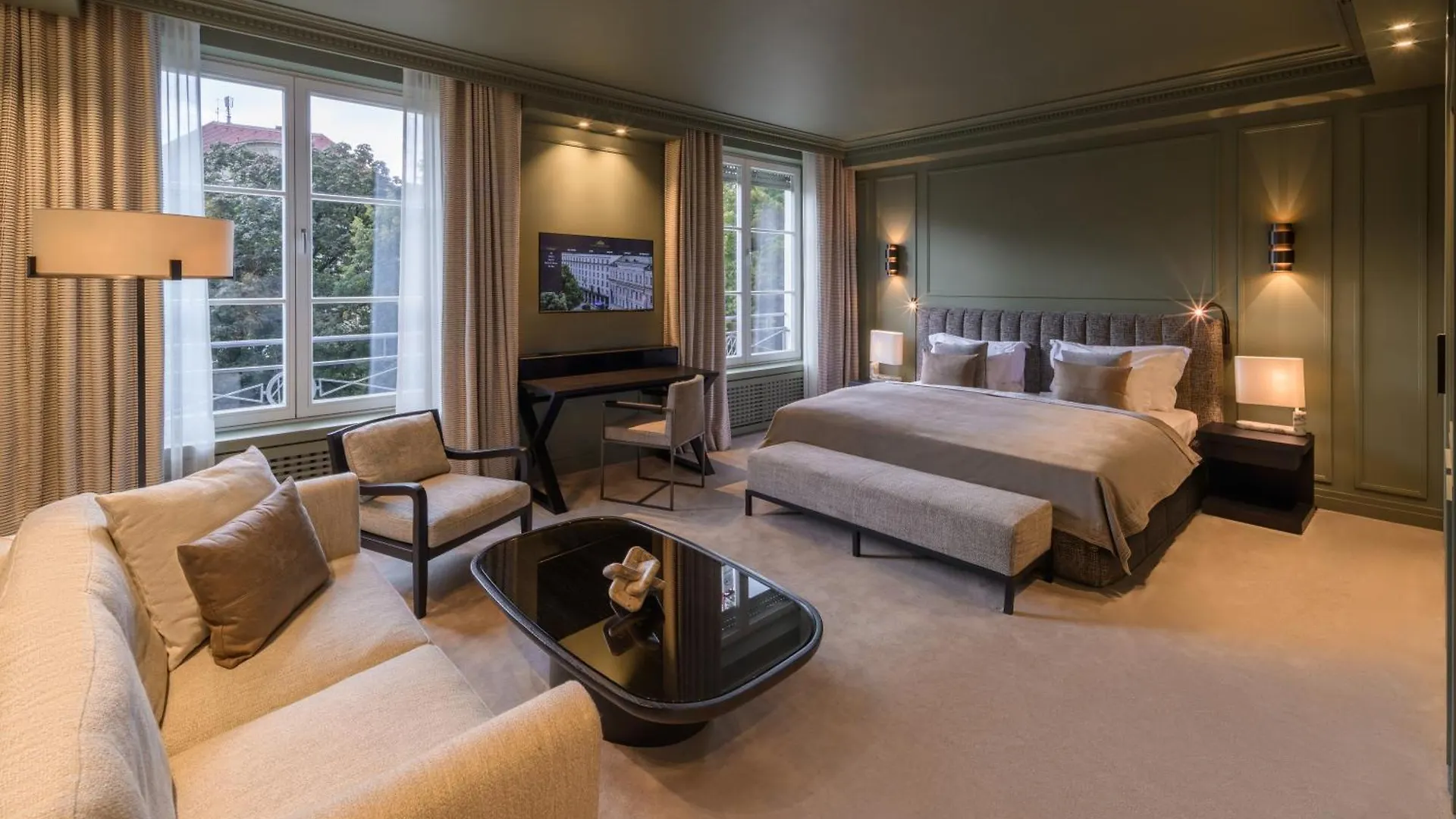 Hotel Bayerischer Hof Munich